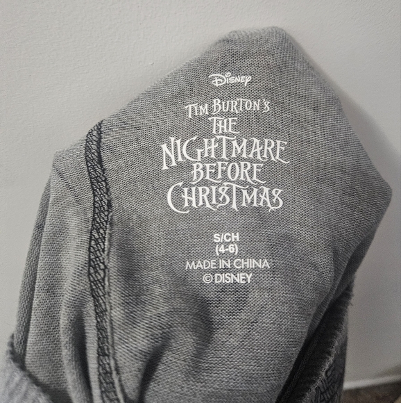 Nightmare Before Christmas nightgown sz. S (fits larger) - Picture 10 of 11